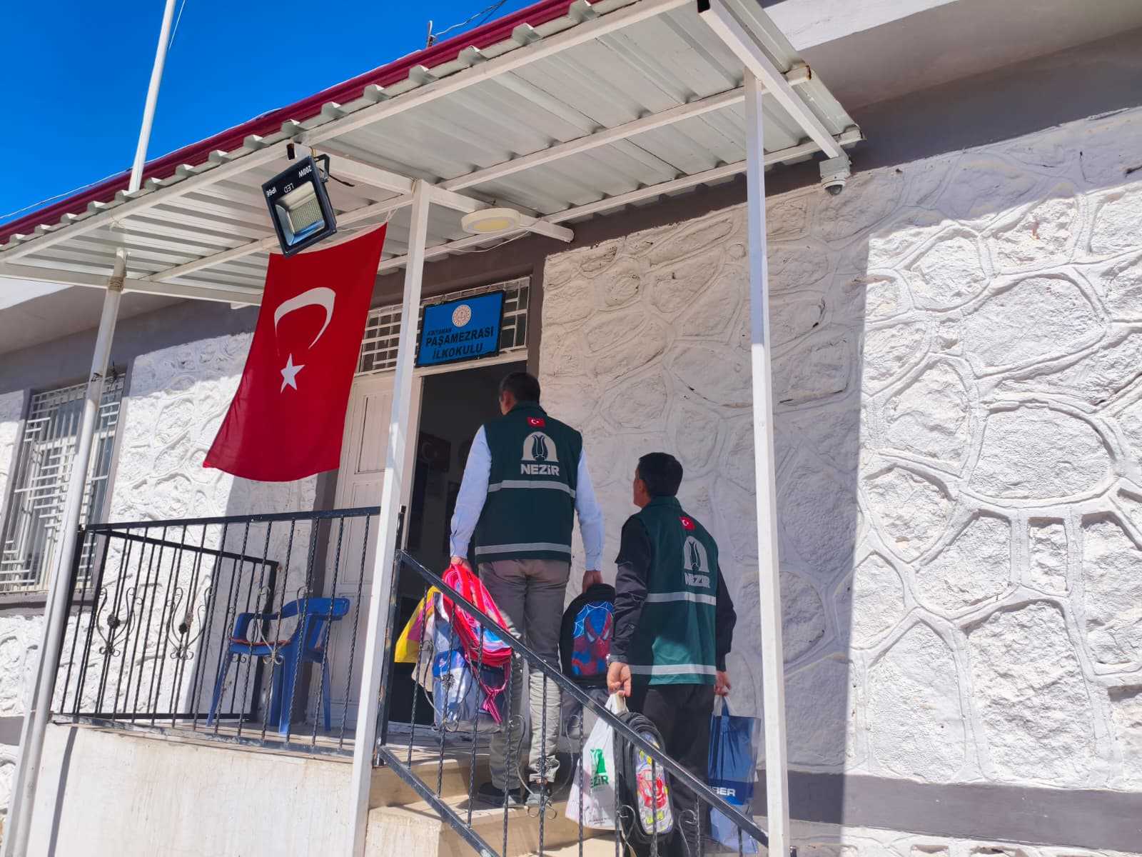 Yeni Eğitim-Öğretim Dönemi Kırtasiye Yardımlarımız Devam Ediyor
